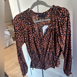 Sanctuary women’s animal print top size small